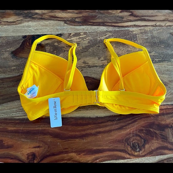 La Vien en Rose Swim Top - Picture 2 of 2